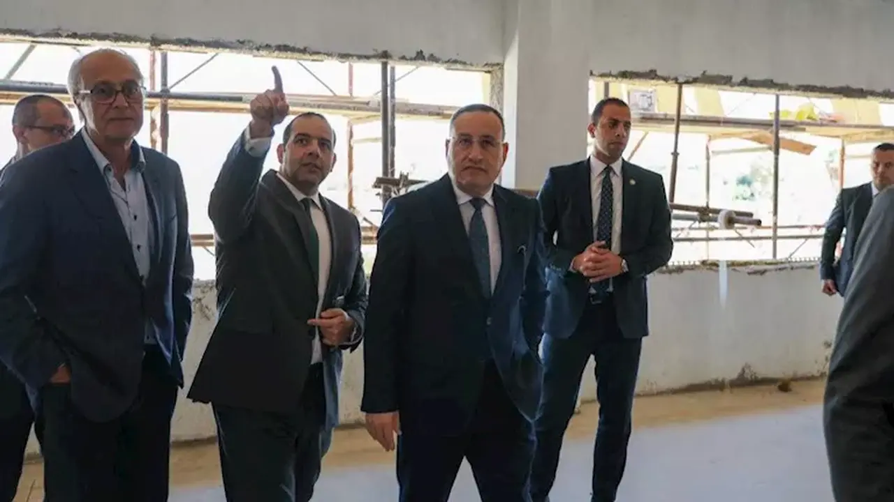 وزير التعليم العالي يحدد موعد قبول الطلاب في الحرم الجديد للجامعة الأهلية